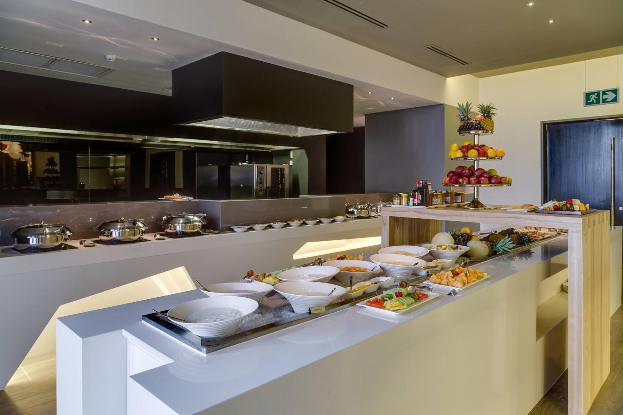Protea Hotel Fire & Ice! By Marriott Pretoria Menlyn מראה חיצוני תמונה