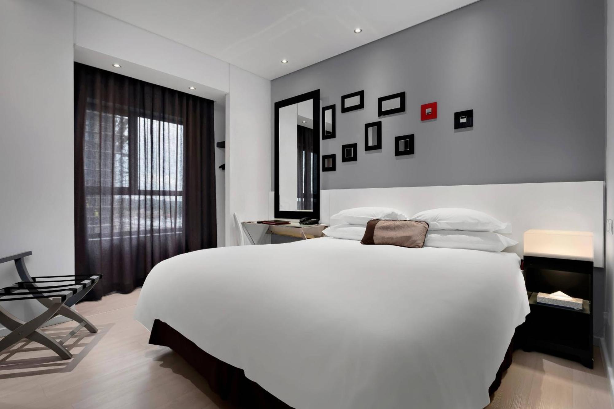 Protea Hotel Fire & Ice! By Marriott Pretoria Menlyn מראה חיצוני תמונה