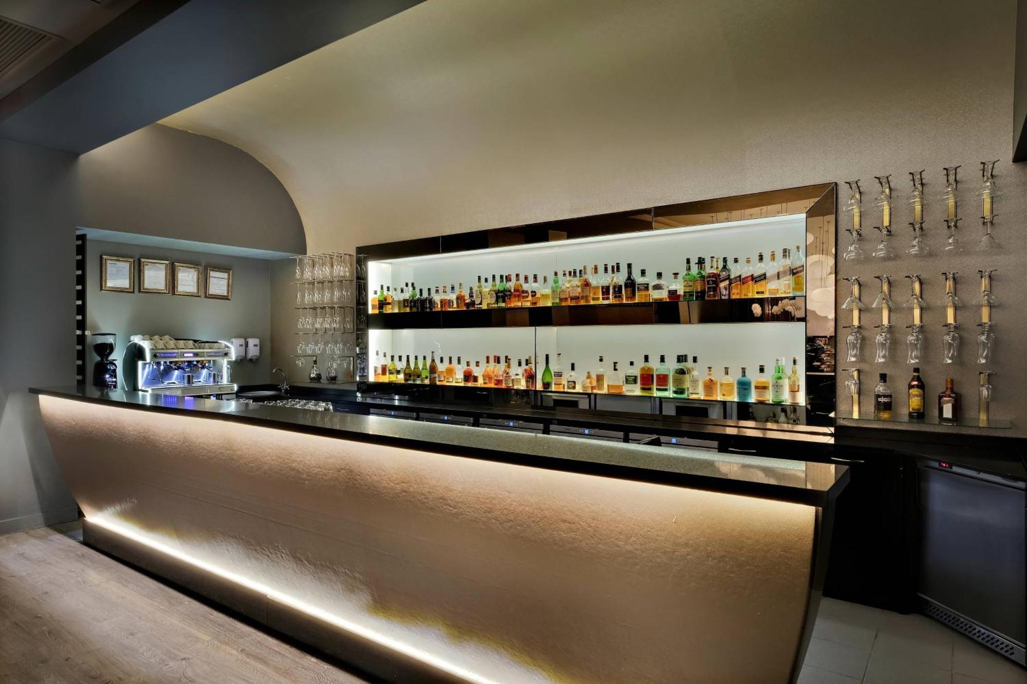 Protea Hotel Fire & Ice! By Marriott Pretoria Menlyn מראה חיצוני תמונה