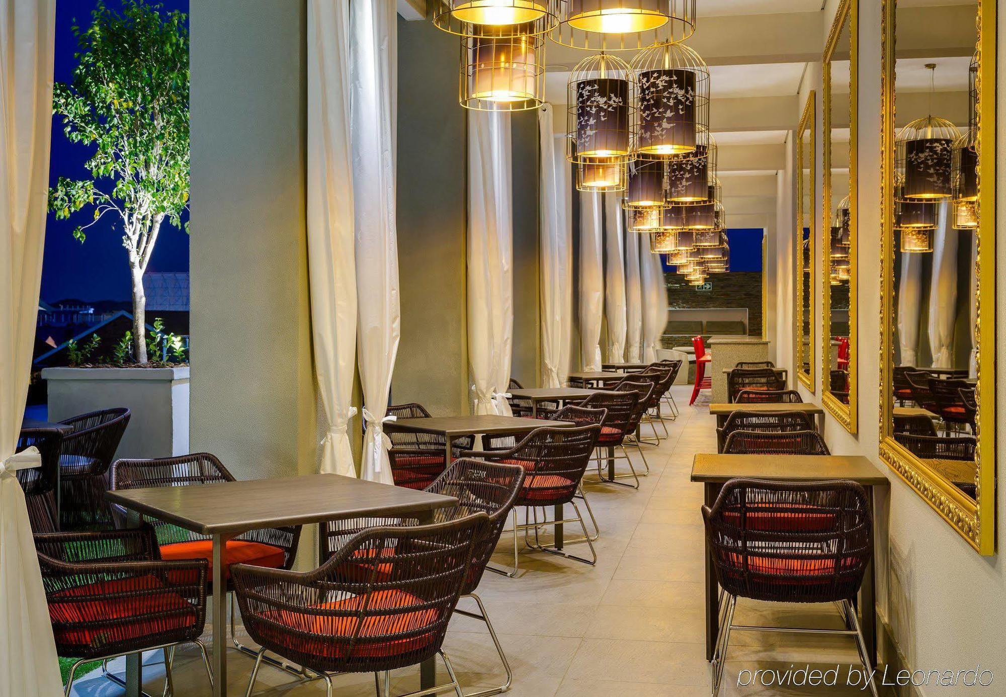 Protea Hotel Fire & Ice! By Marriott Pretoria Menlyn מראה חיצוני תמונה